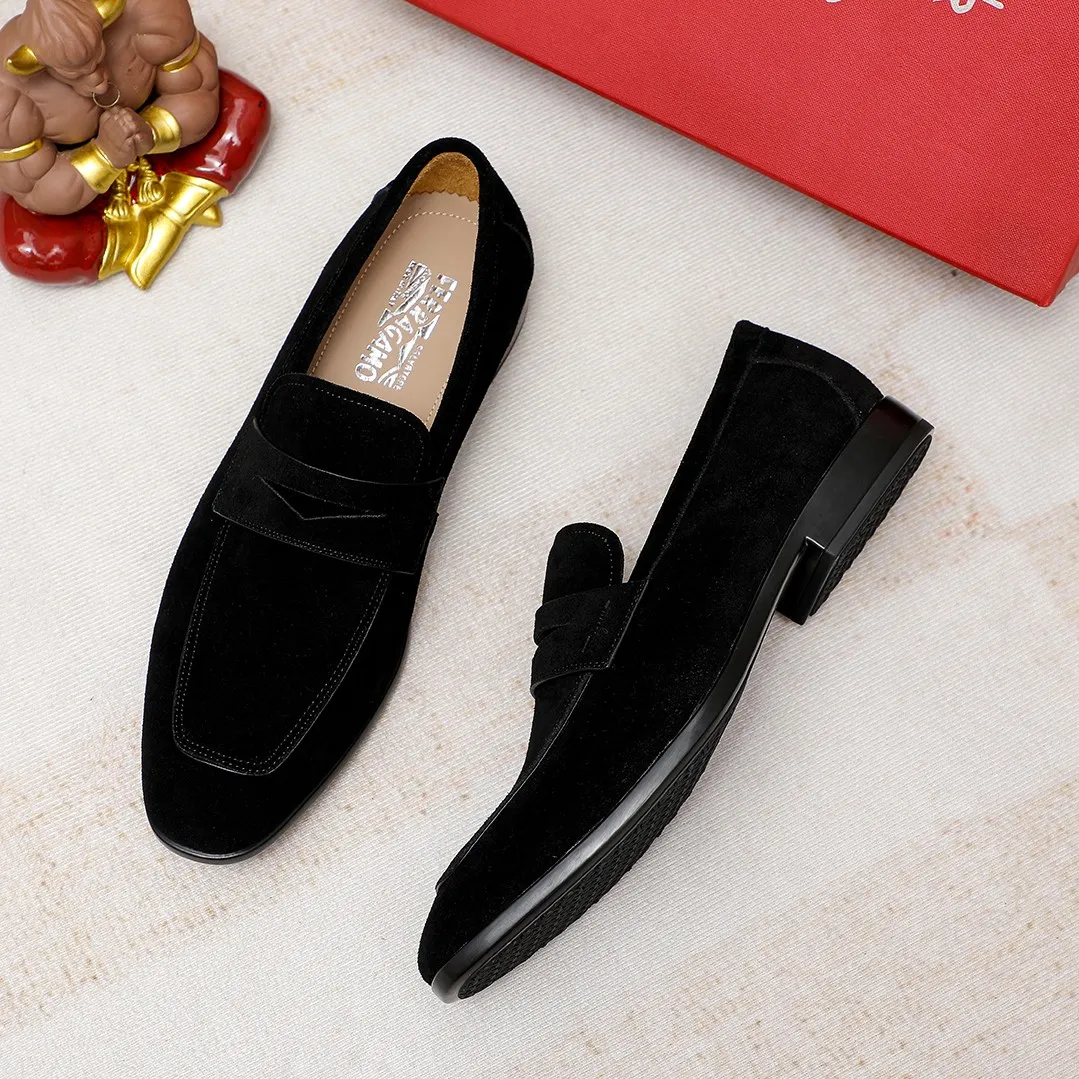 Men's shoes 💰600 🕷🕷🐂【Ferragamo】 Popular fashion casual shoes🇨🇳Official website counter 1:1 production, original mold opening💯Good quality can be seen, imported high-end first-layer pebbled calfskin, water-dyed🐂leather lining🌿very clear texture, high-quality waterproof, non-slip and wear-resistant outsole🎋high quality and low price, truly handmade🍓, 5 colors available! Code number 38-44 (45. To be customized)